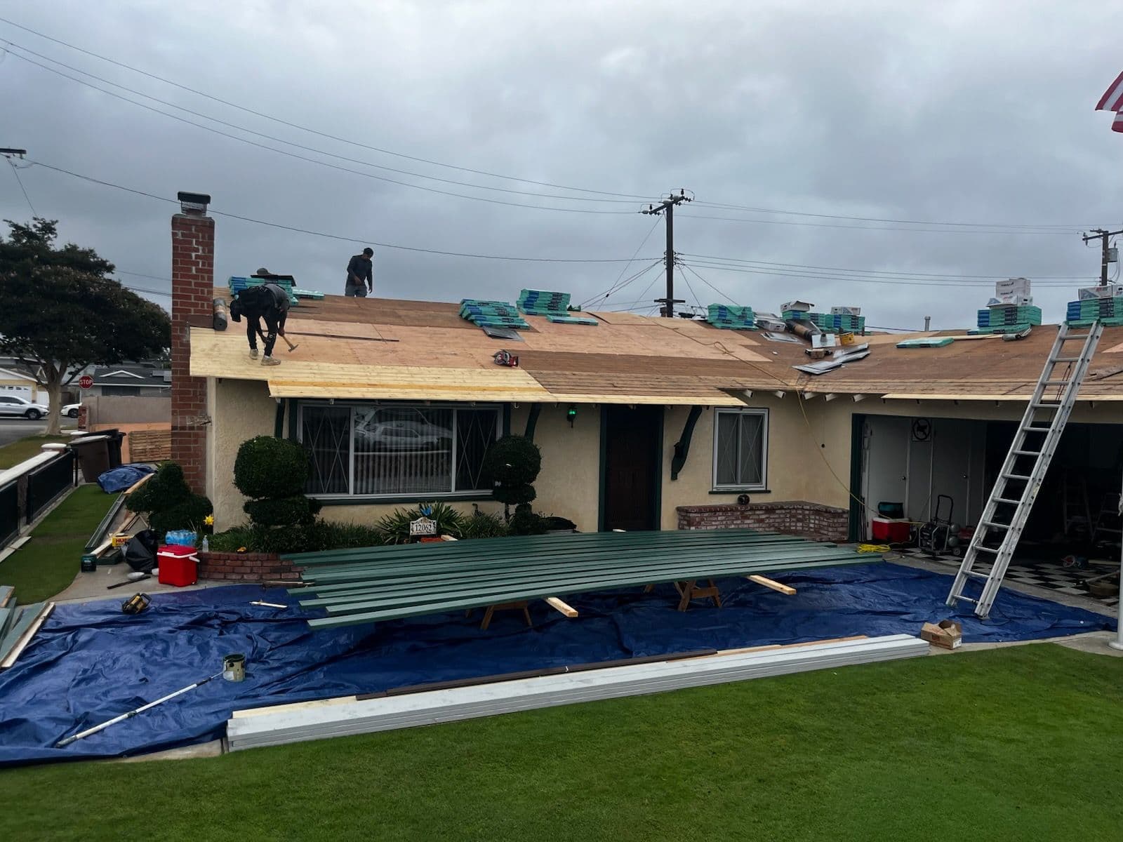 Full Roof and 2x6 Fascia Replacement Challenges Conquered image