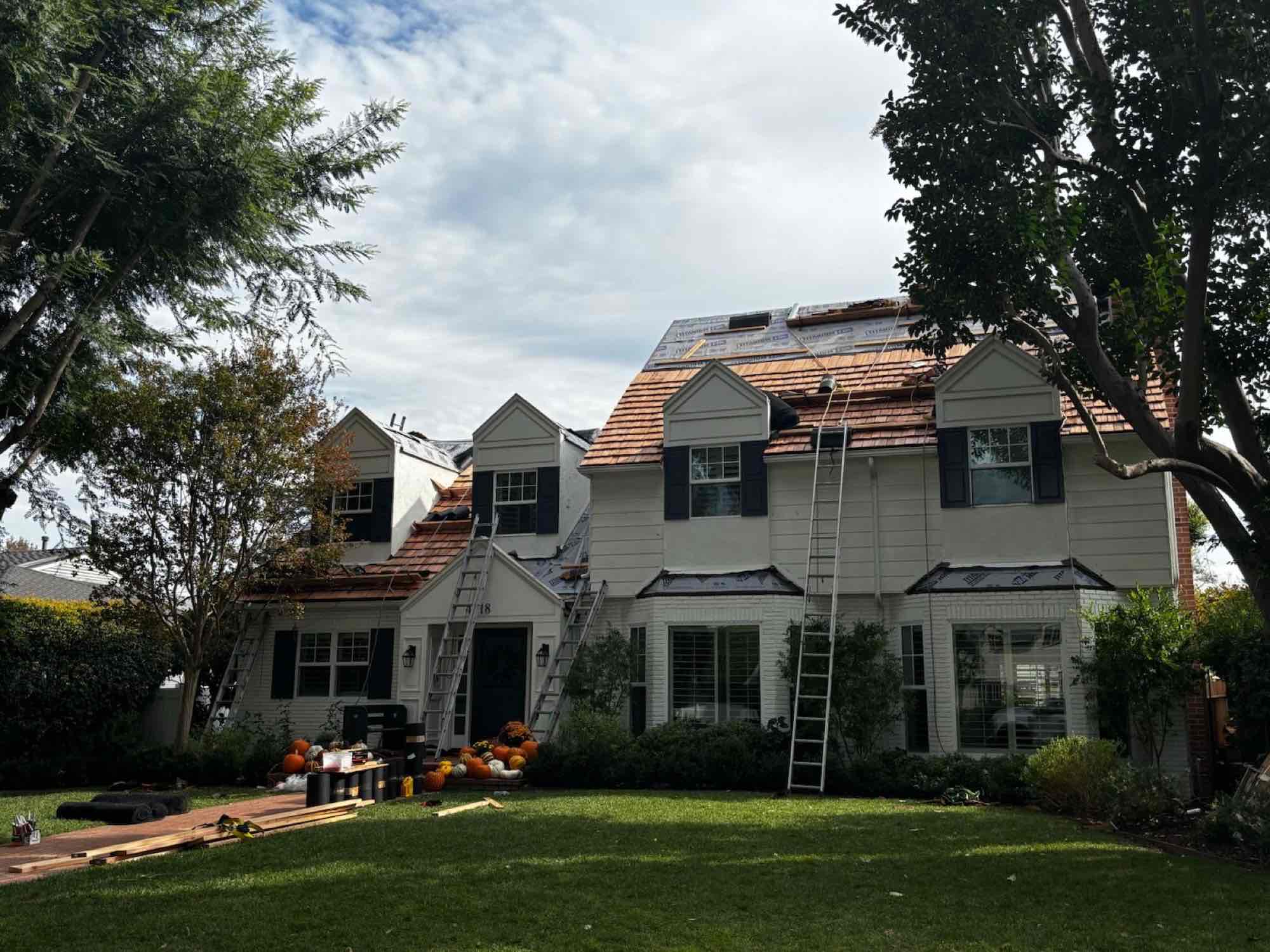Premium Cedar Shake Roof Installation in Rancho Los Cerritos